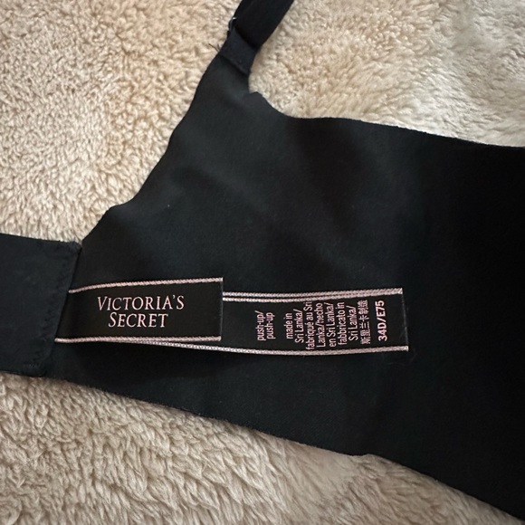 Like new 34D black push up bra Victoria Secret seamless - Picture 5 of 6